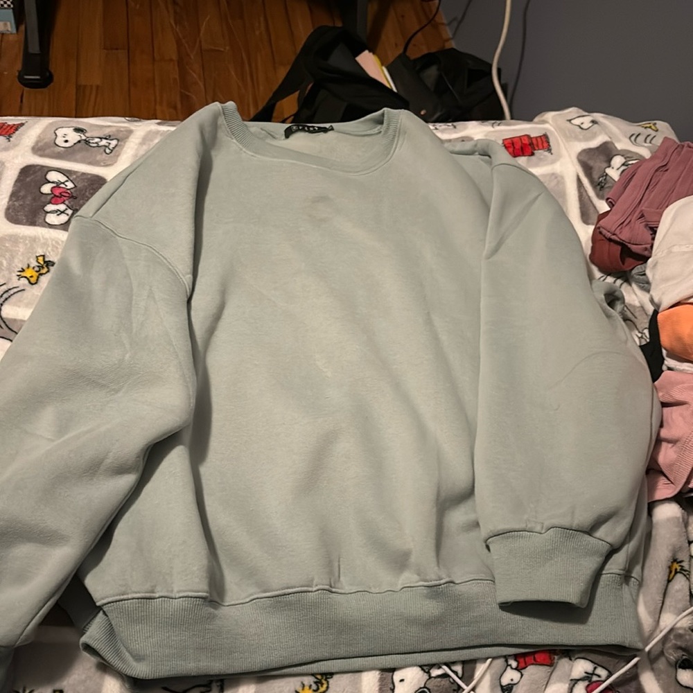 Color- light green ish